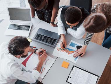 Coloque a satisfação do colaborador no centro de decisões da sua empresa